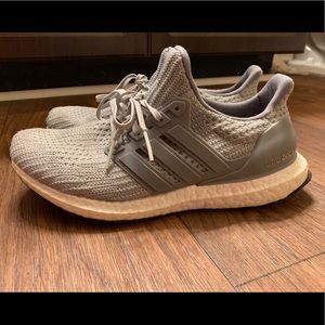 Addidas Ultraboost- Excellent Condition